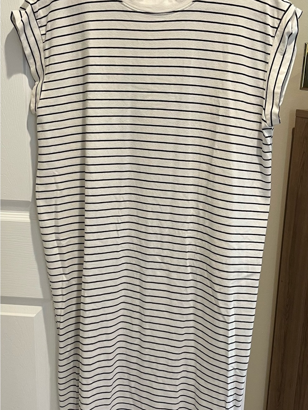 a new day White and Navy Striped Short Sleeve Crewneck loose T-shirt dress